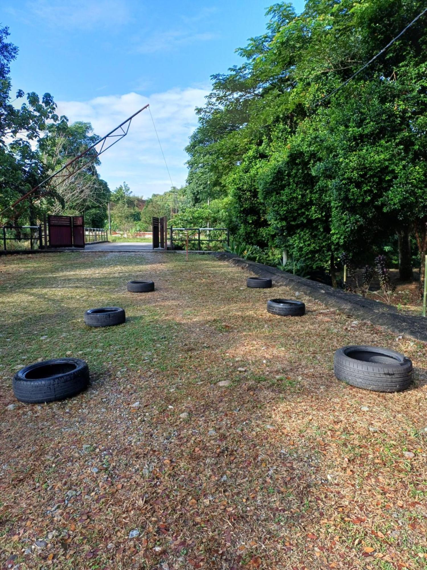Lemuni Retreat & Training Centre - Kerling, Selangor Otel Dış mekan fotoğraf