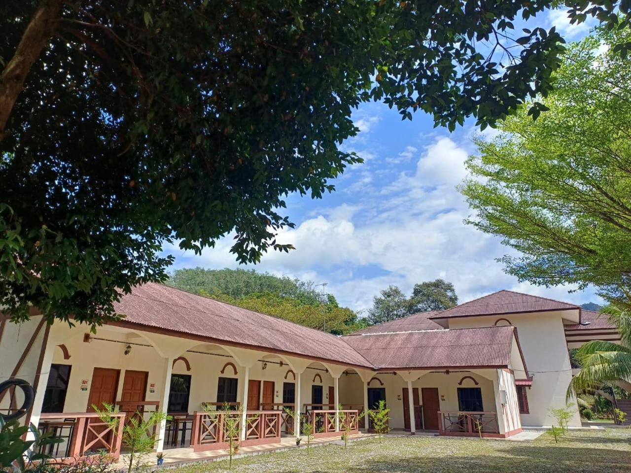 Lemuni Retreat & Training Centre - Kerling, Selangor Otel Dış mekan fotoğraf