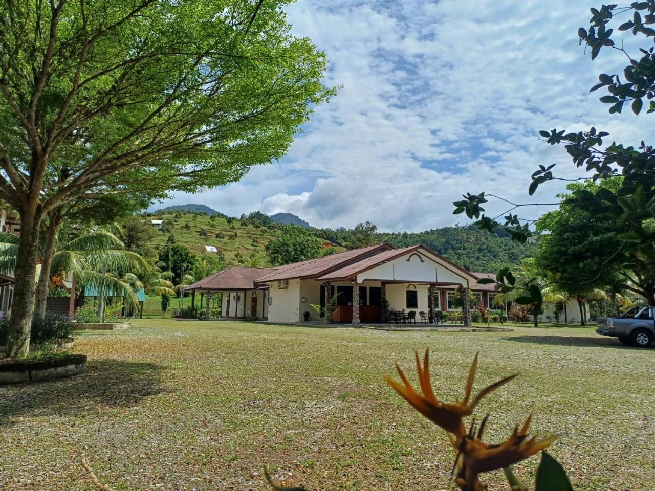 Lemuni Retreat & Training Centre - Kerling, Selangor Otel Dış mekan fotoğraf